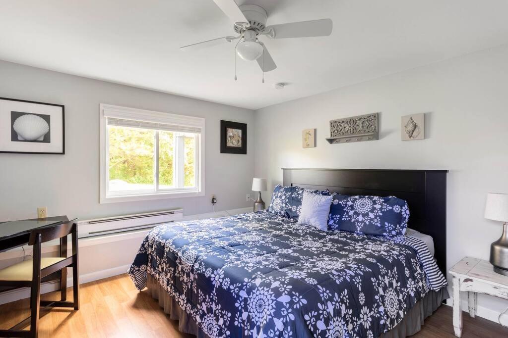 Unique Retreat With Private Patio, 4 King Beds And Bbq Villa Groton Exterior foto